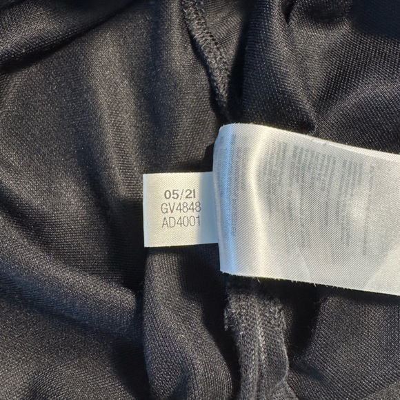 adidas 3-Stripes Primegreen S/S Dress Black White Size M Pockets Golf Tennis - Picture 9 of 12